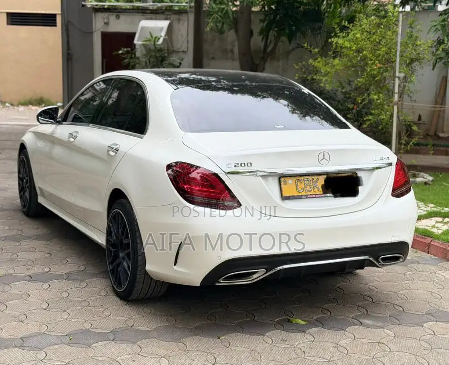 Mercedes-Benz C200 2019 White