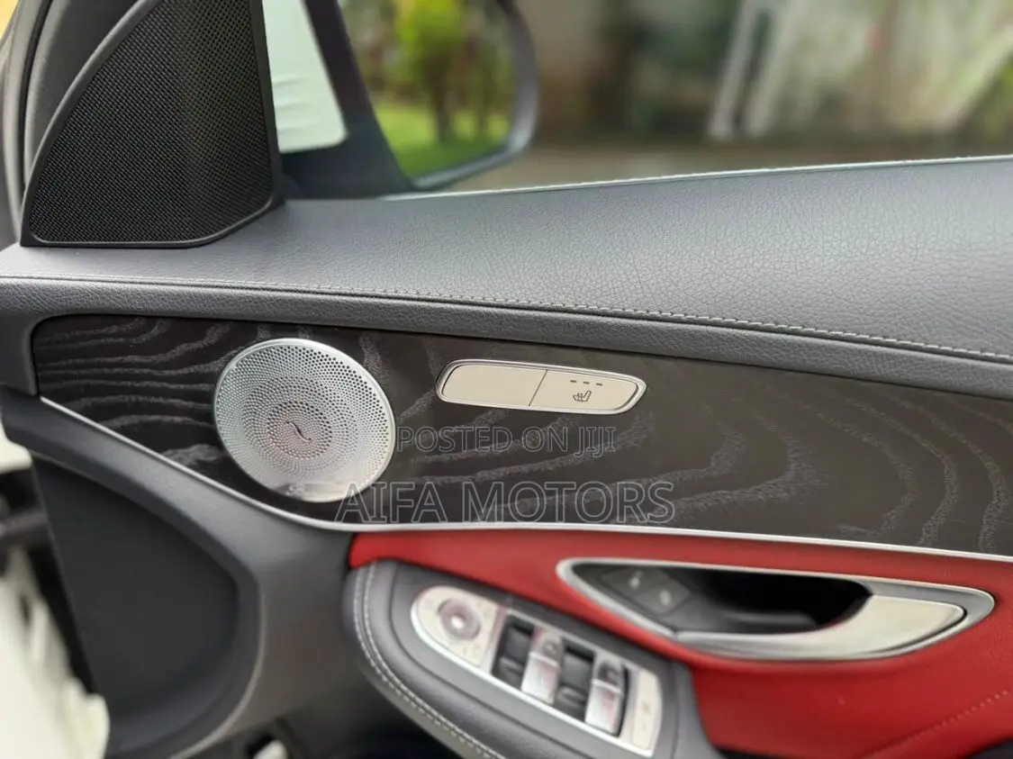 Mercedes-Benz C200 2019 White