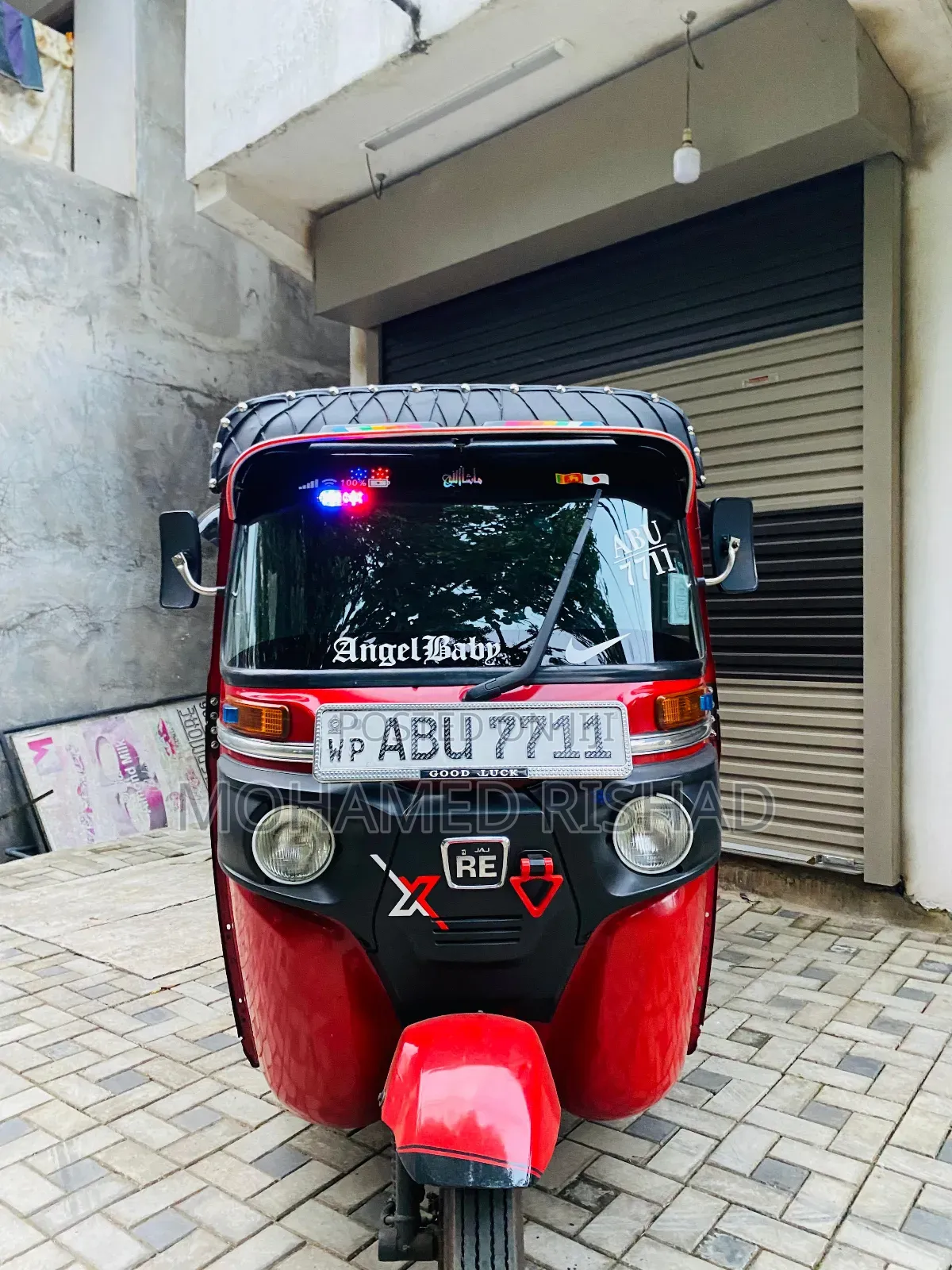 Bajaj Avenger 2020 Red