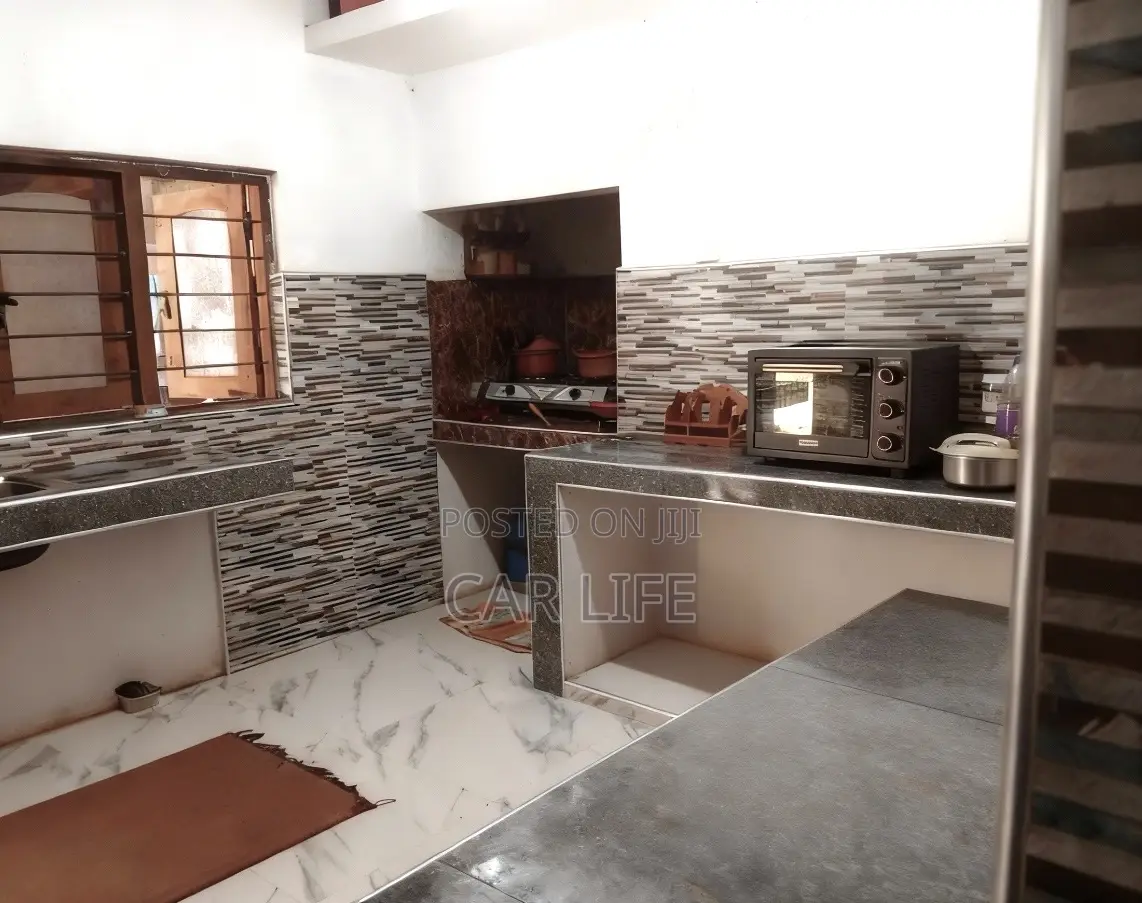 3bdrm House in Mawanella for sale