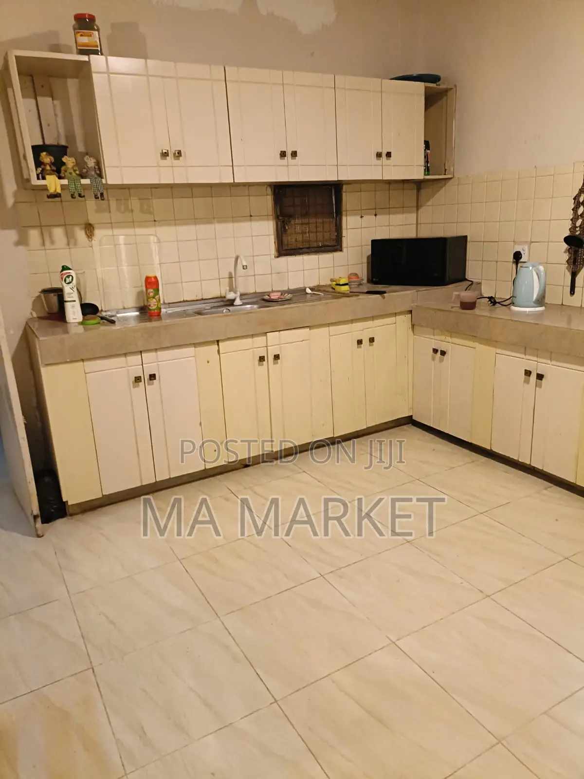 Furnished Studio Apartment in Ground Floor Annex, Kotte for rent