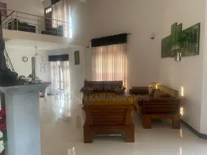 Furnished 4bdrm House in Kahathuduwa for sale