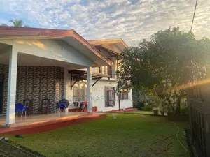 Furnished 4bdrm House in Kahathuduwa for sale
