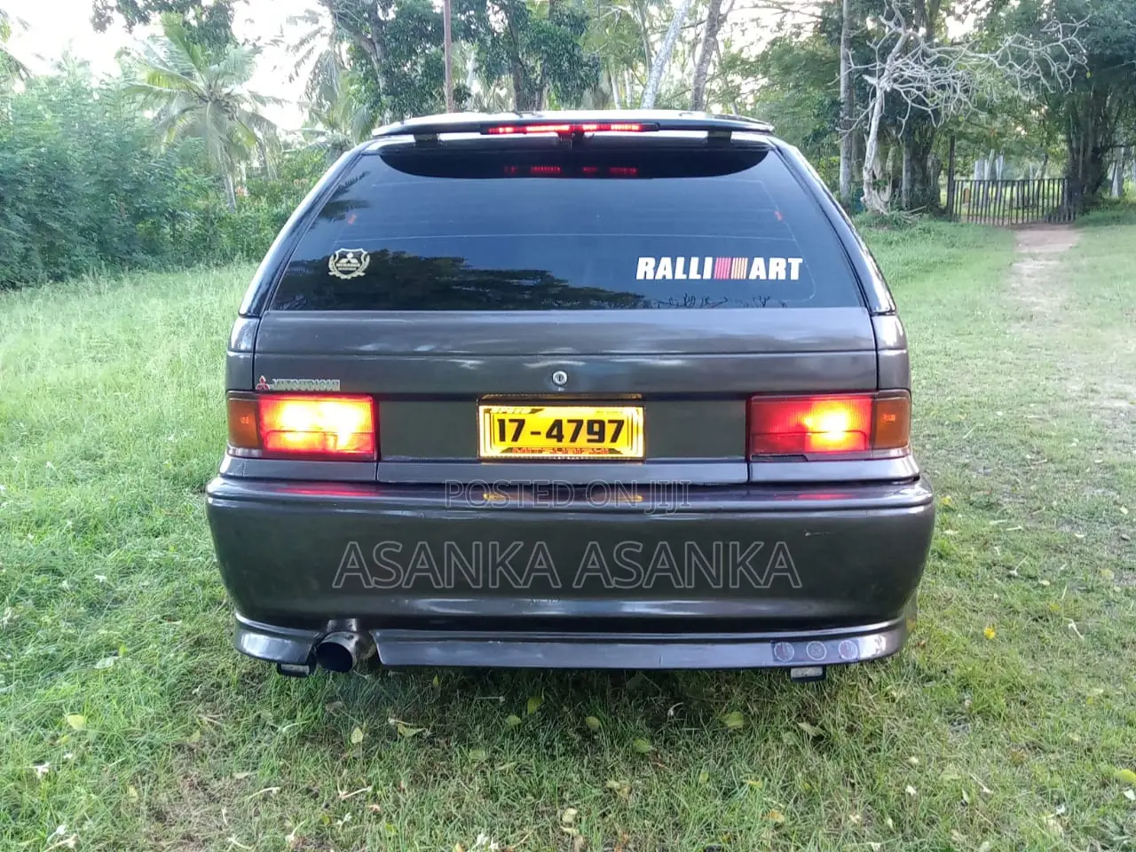 Mitsubishi Mirage 1989 Gray