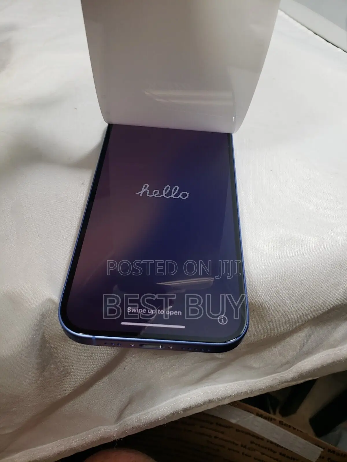 New Apple iPhone 16 256 GB Blue