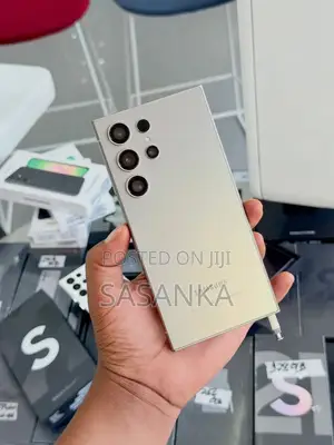 New Samsung Galaxy S24 Ultra 256 GB