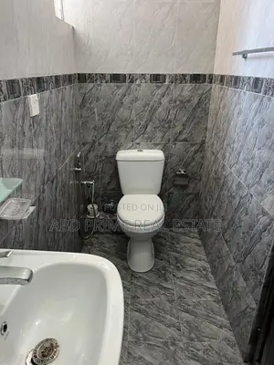 Short-Term Serviced 3bhk Apartment – Dehiwala