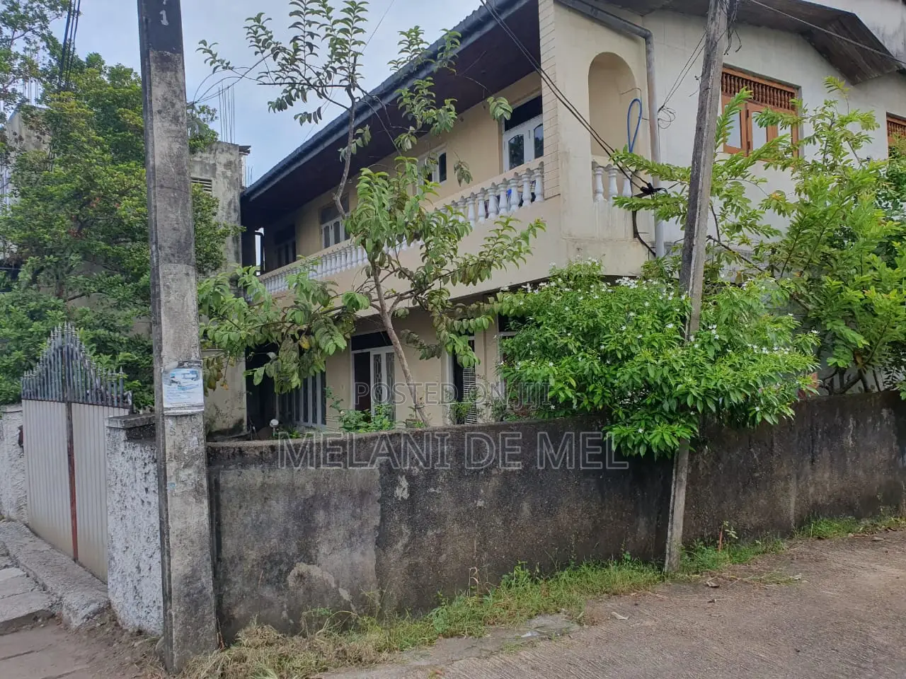 10.74 Perch Land With 2 Story House Facing Old Galle Road in Panadura