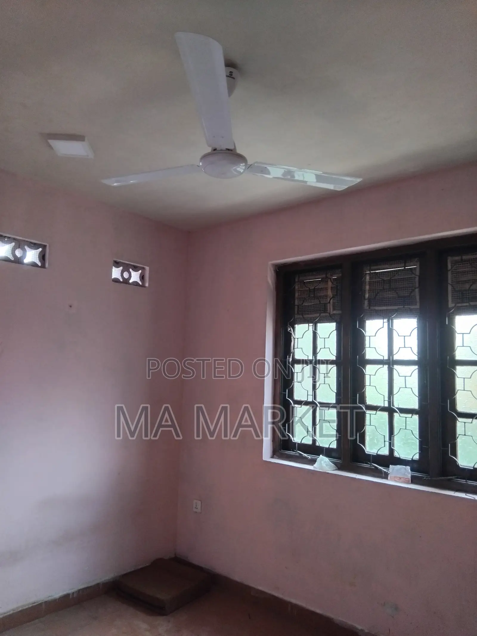 2bdrm House in 2 Bedrooms Ground, Boralesgamuwa for rent