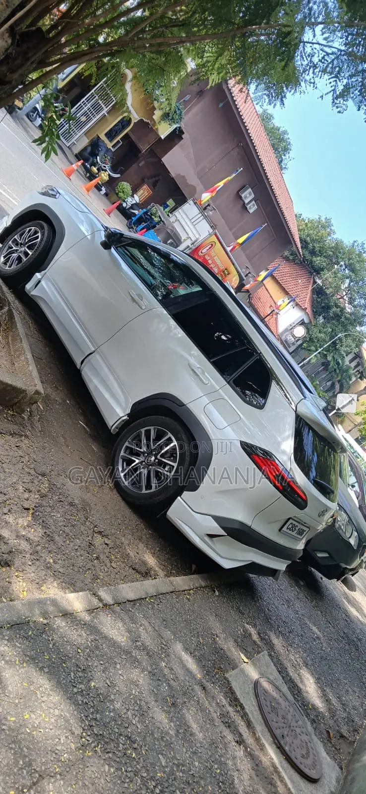 Toyota Corolla Cross Hybrid 2025 White