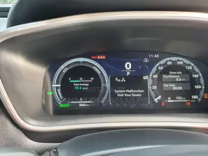 Toyota Corolla Cross Hybrid 2025 White