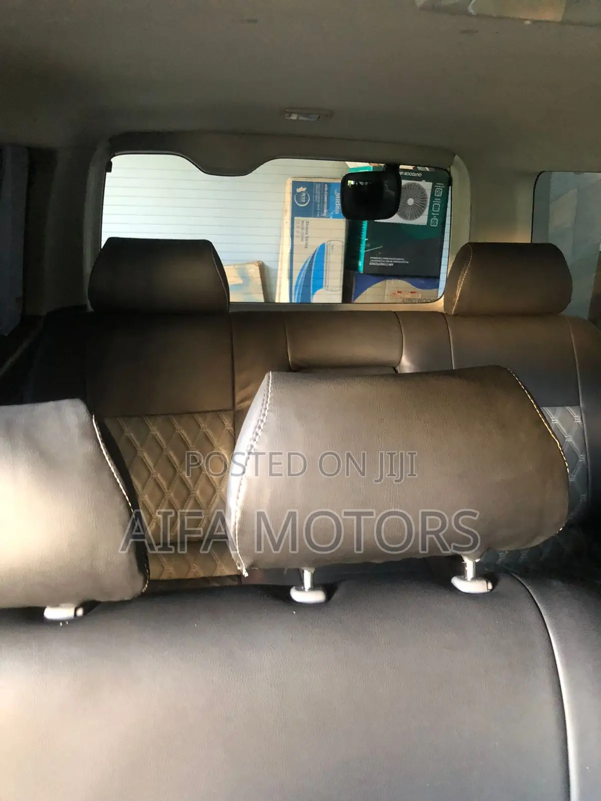 Toyota HiAce 2018 White