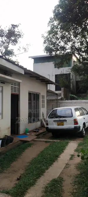 5bdrm House in Aniwatte, Kandy City for sale