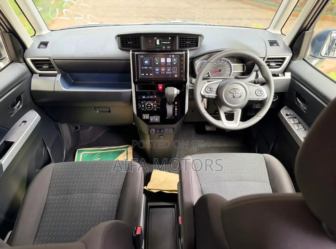 New Toyota Roomy 2025 White