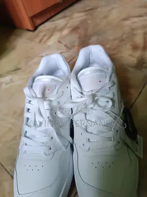 Lacoste Lineshot Men's Sneaker Shoes.