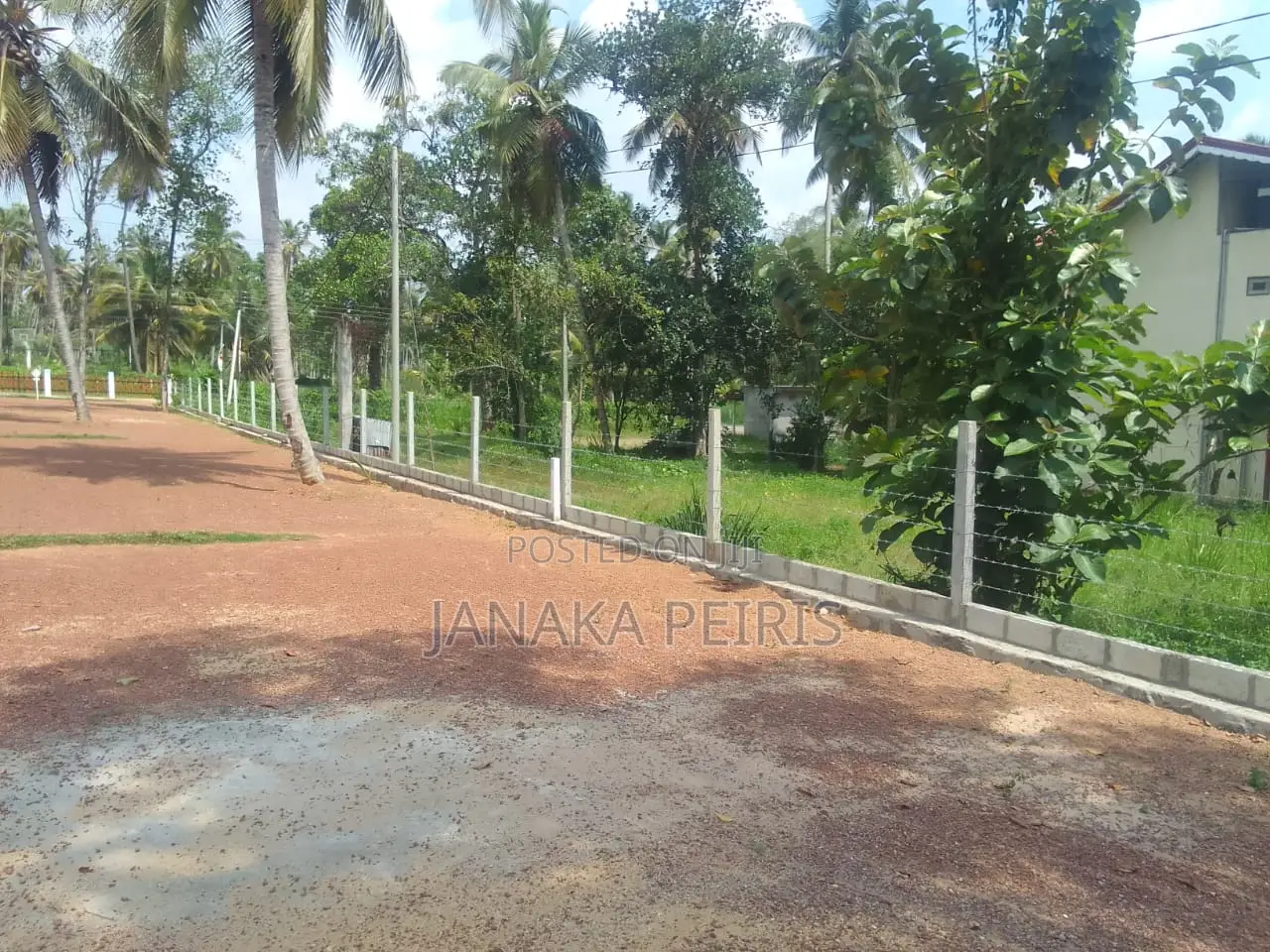 12.5 Perches Land in Divulapitiya (Kotadeniyawa) From the Owner.
