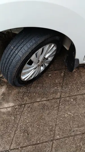 Suzuki Wagon R 660 Hybrid AWD 2016 White