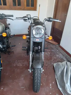 New Royal Motorcycle 2024 Black