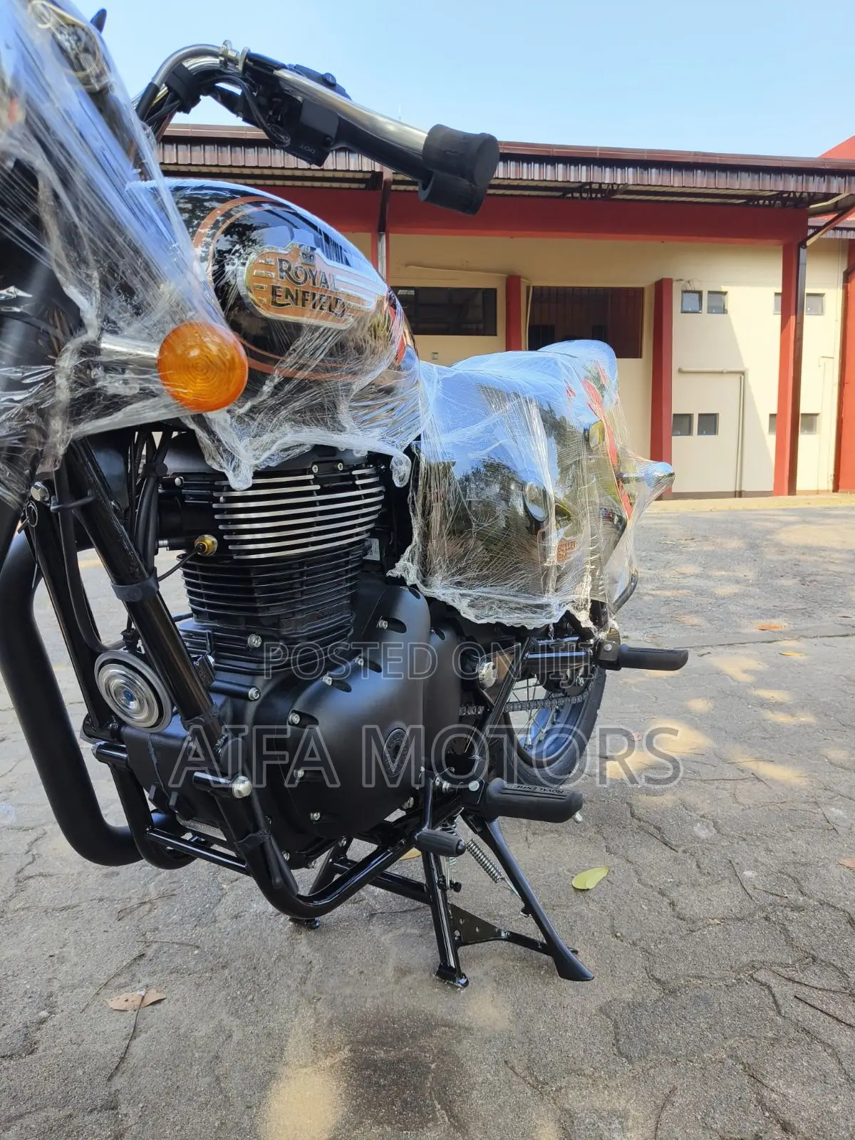 New Royal Motorcycle 2024 Black