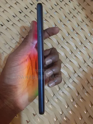 New LG Q9 64 GB Blue