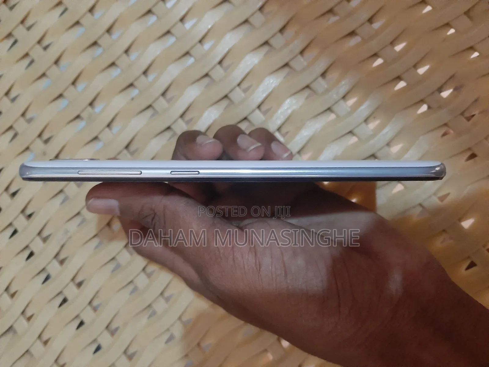 New Samsung Galaxy A30 32 GB White