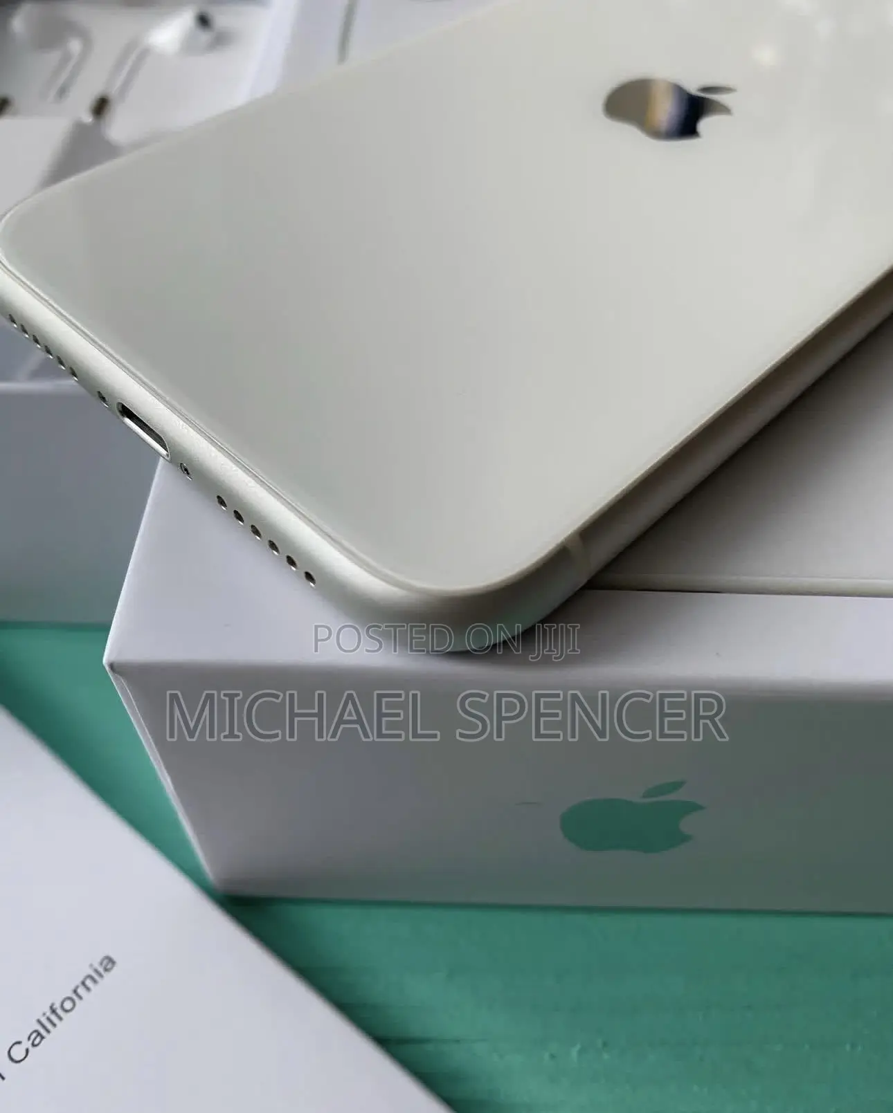 New Apple iPhone 11 256 GB White