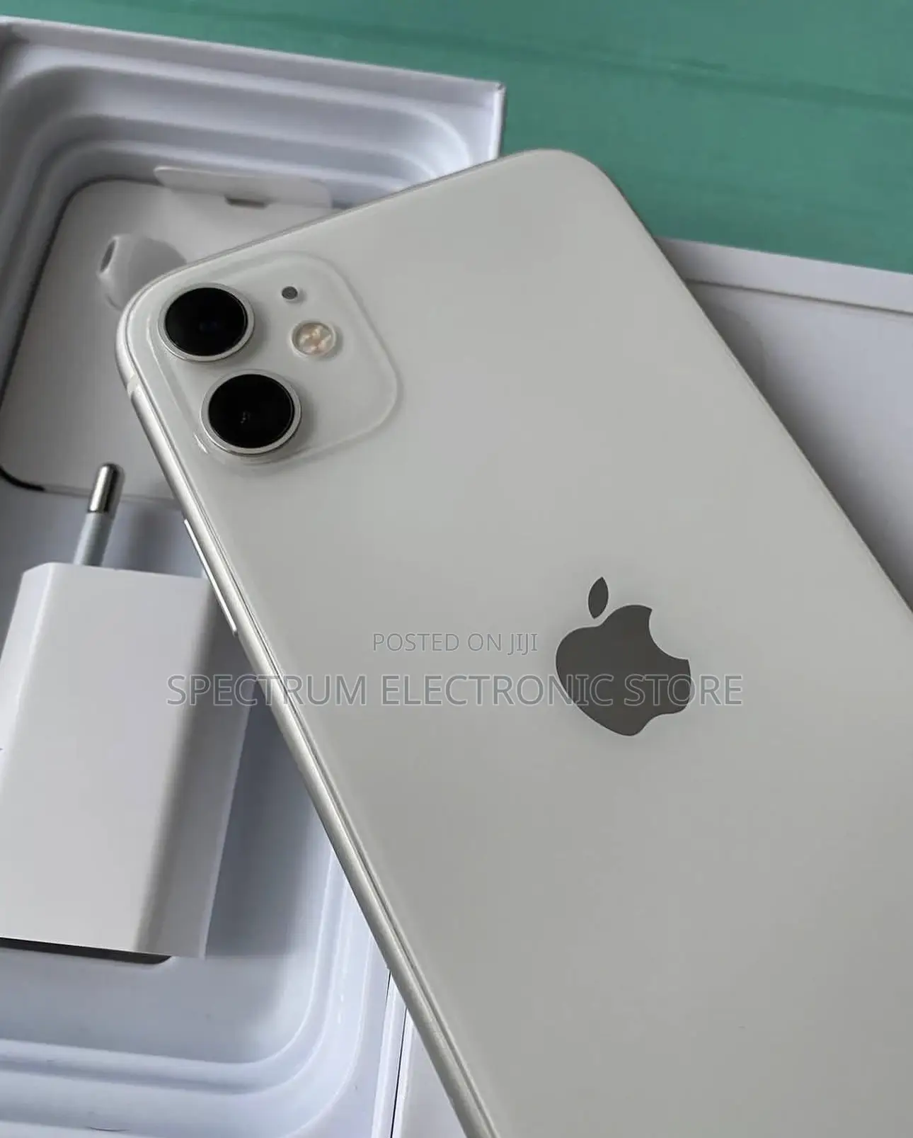New Apple iPhone 11 256 GB White
