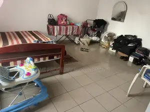 5bdrm House in Mi Properties, Kalubowila for sale