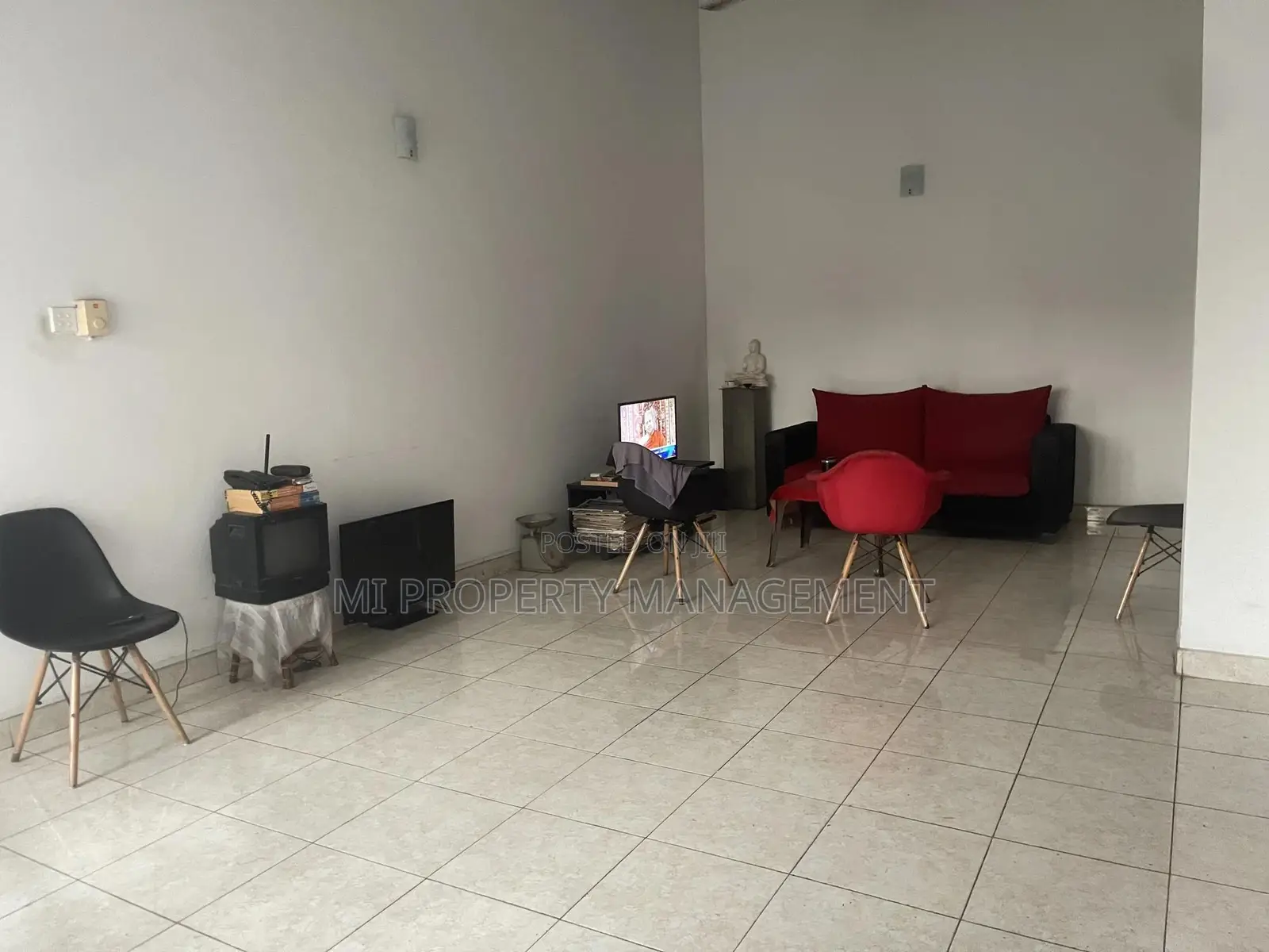 5bdrm House in Mi Properties, Kalubowila for sale