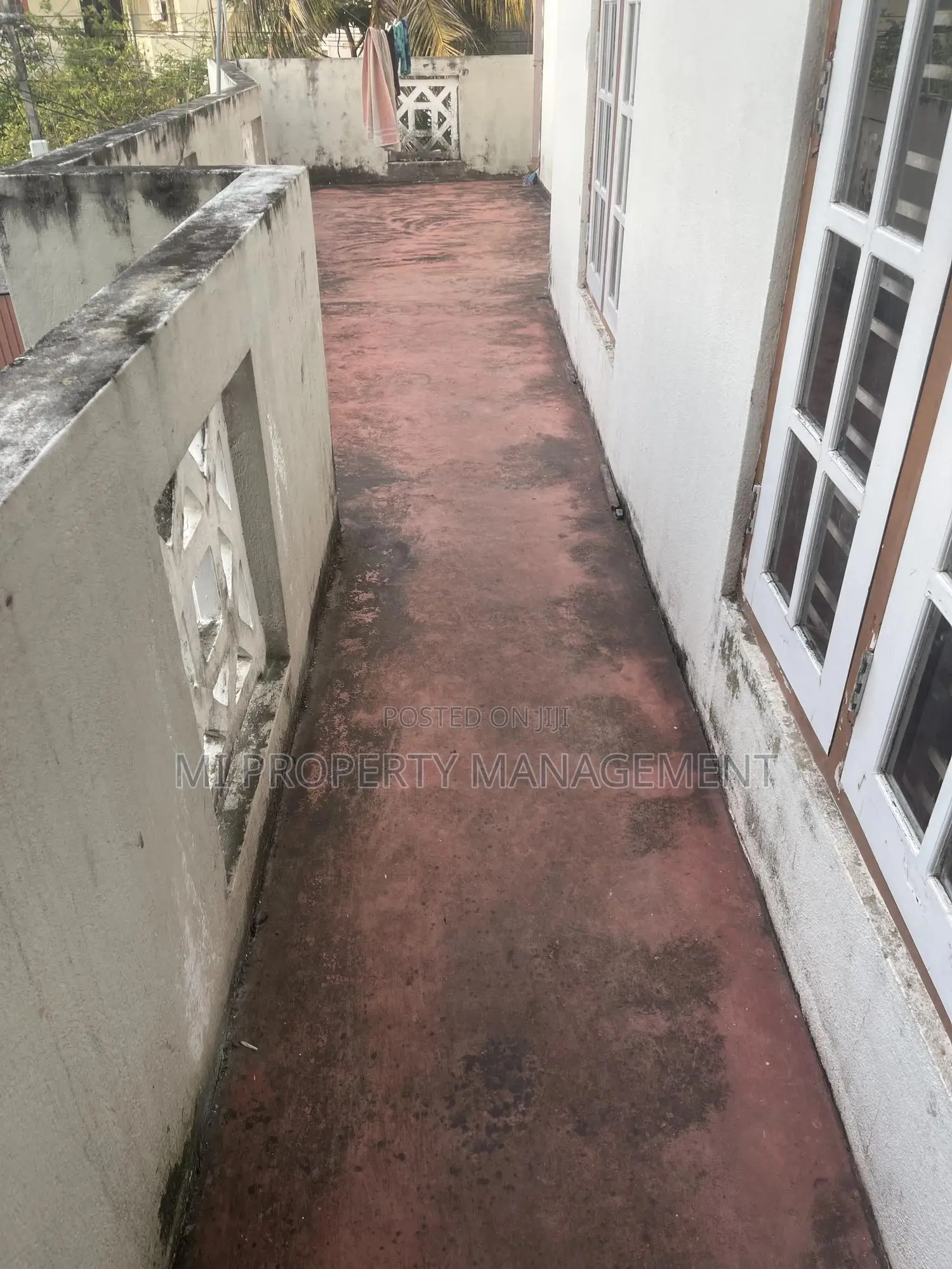 5bdrm House in Mi Properties, Kalubowila for sale