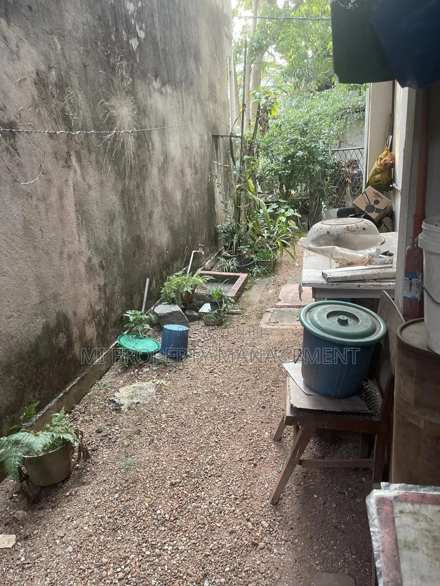 5bdrm House in Mi Properties, Kalubowila for sale