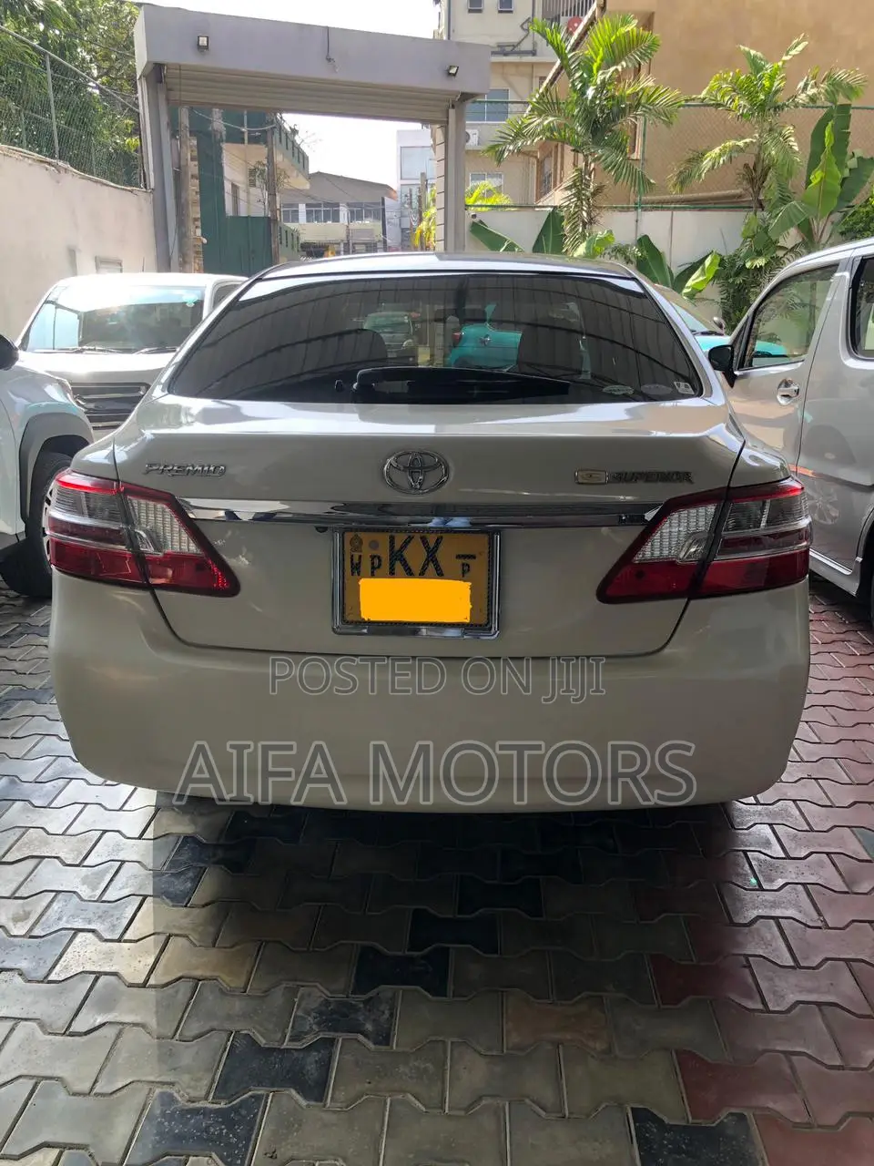 Toyota Premio 1.5 FWD 2013 White