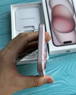 New Apple iPhone 15 256 GB Pink