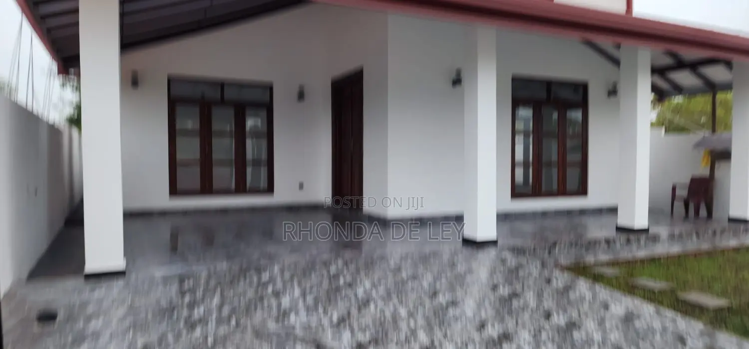 3bdrm House in Negombo for sale