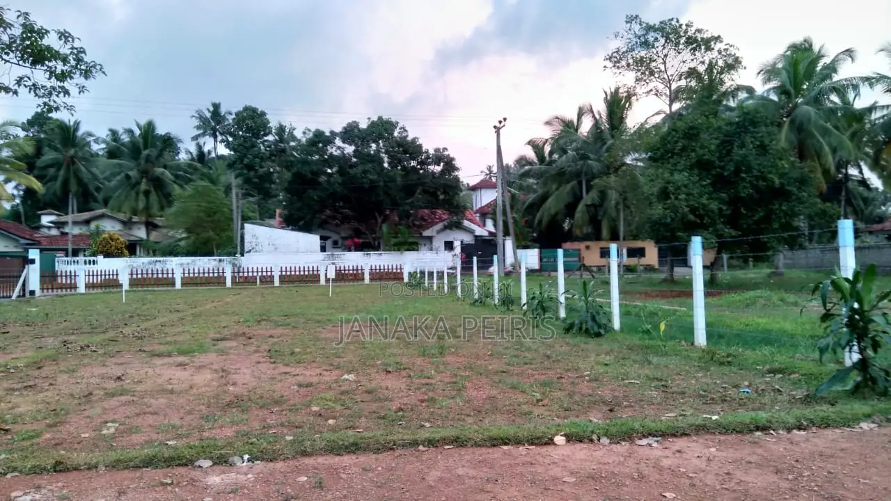 12p Lands for Sale at Miriswatta Negombo