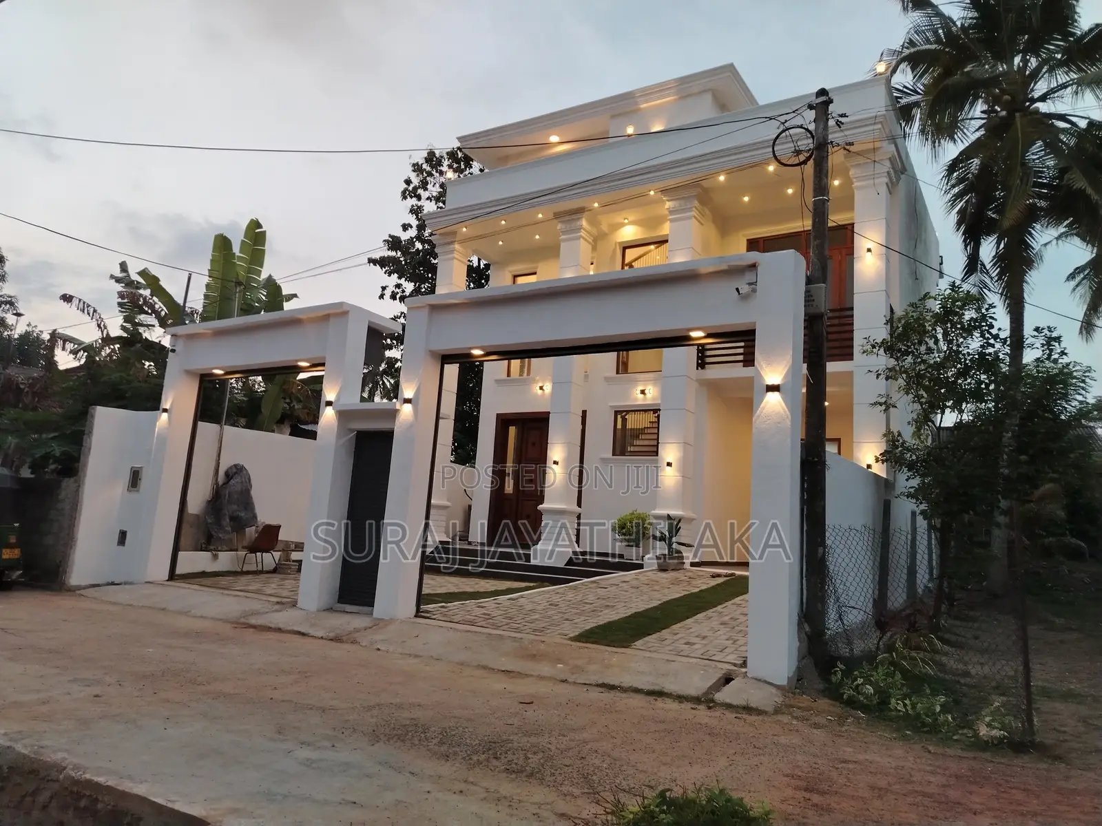 Furnished 5bdrm House in Suraj, Kandana for sale