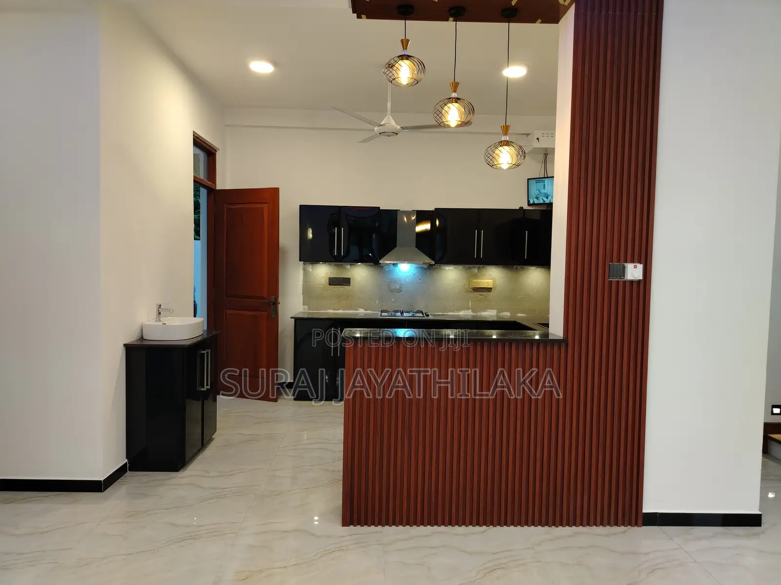 Furnished 5bdrm House in Suraj, Kandana for sale
