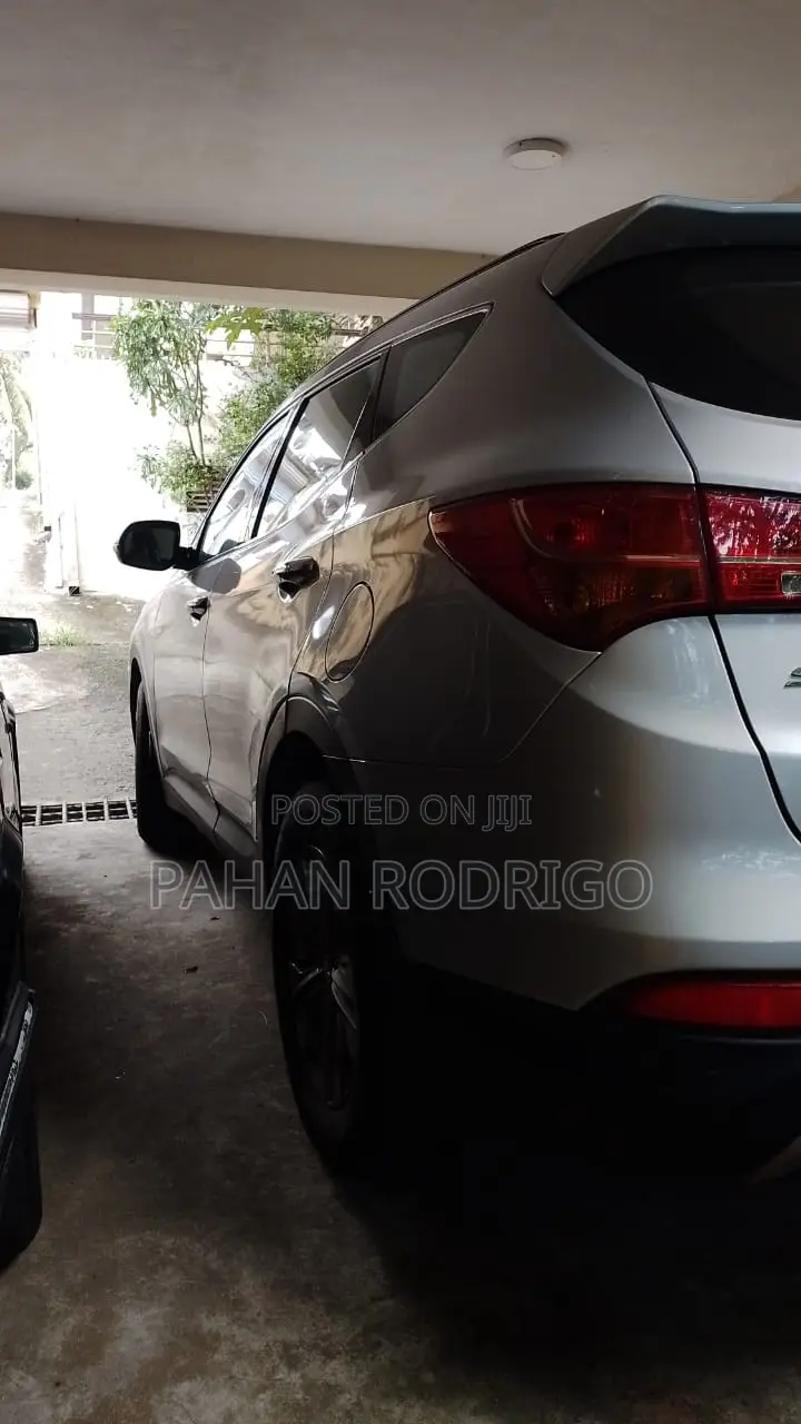 Hyundai Santa Fe 2015 Silver