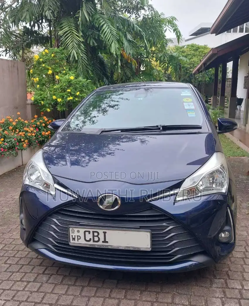Toyota Vitz 2018 Blue