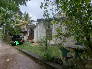 32 Perch Land to Sell With a House Yakkala- Kandy Rd