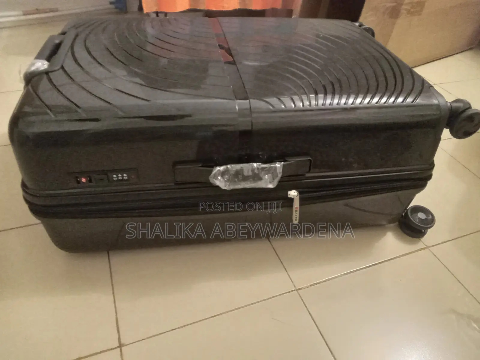 30kg -Rated Brand New 2 Suitcases