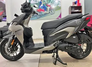 New Hero Xoom 125 2026 Black