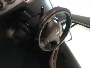 Toyota Vitz 2008 Silver