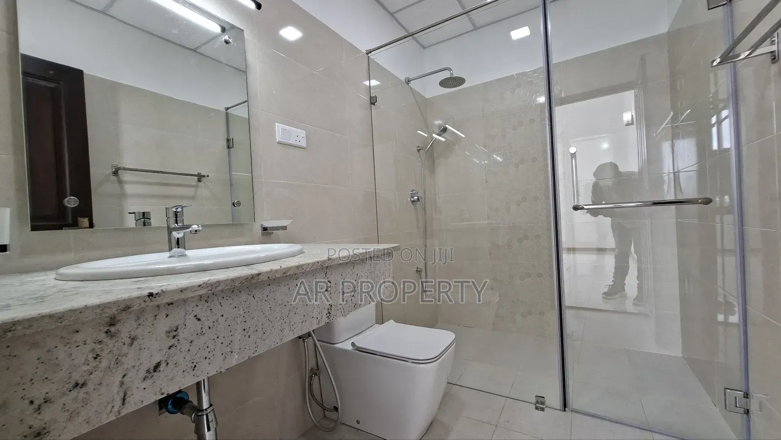 4bdrm Apartment in Colombo City for sale