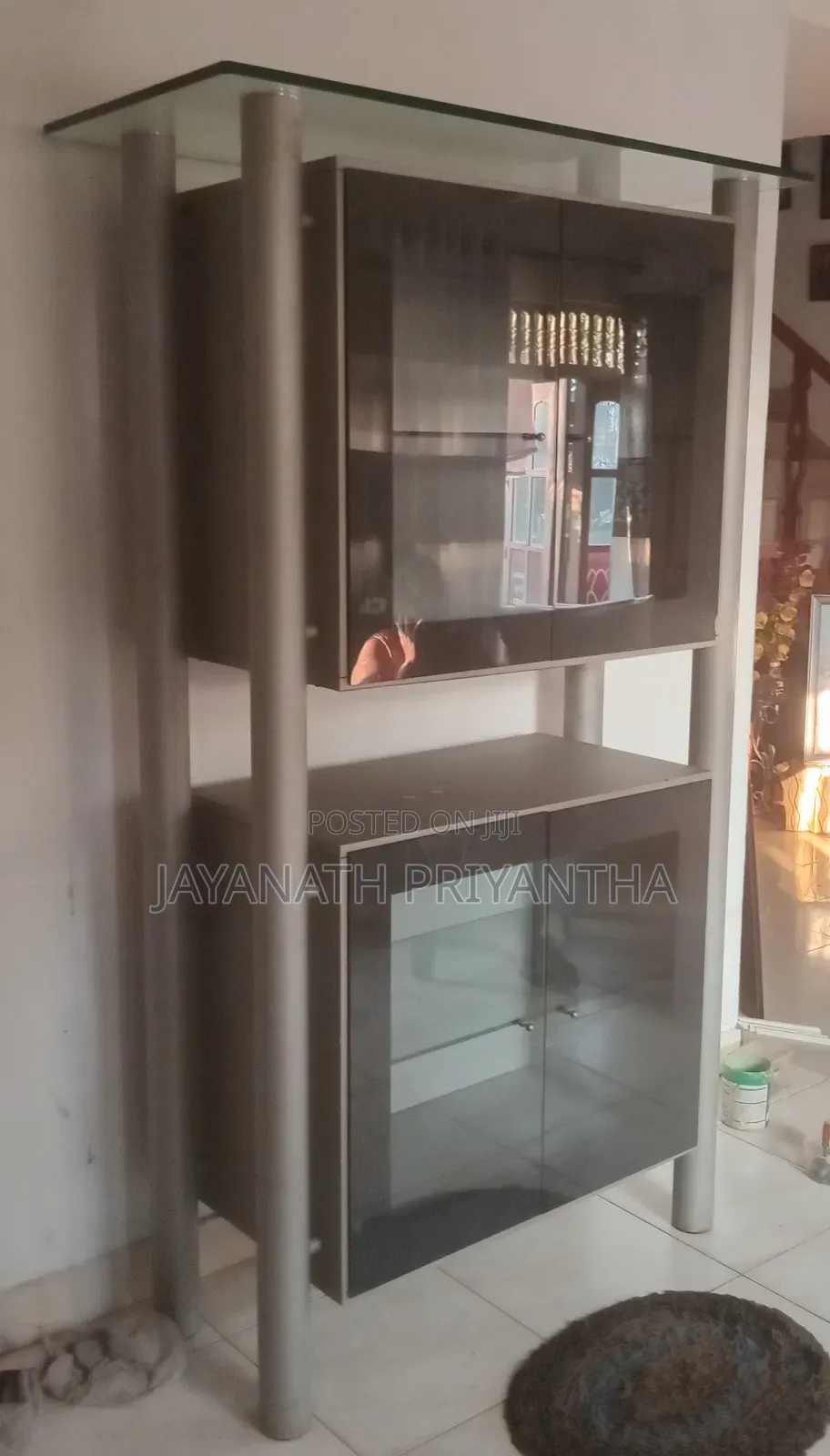 Switzerland නිෂ්පාදනයකි,වීදුරු සහ ස්ටෙින්ලස් ස්ටීල් වලින් නිපදවා ඇත. .