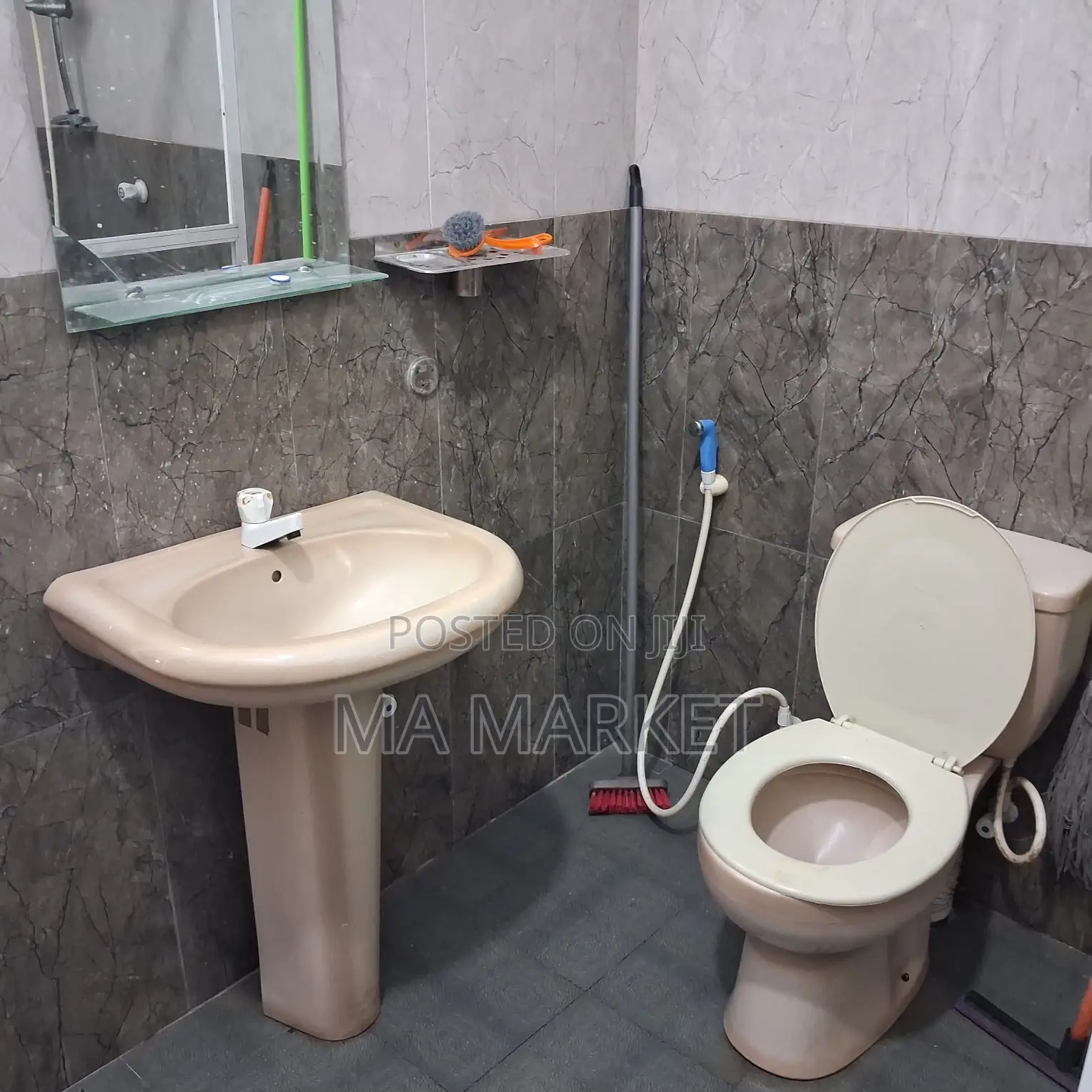 Furnished 2bdrm Apartment in 2 Bedrooms, Homagama for rent