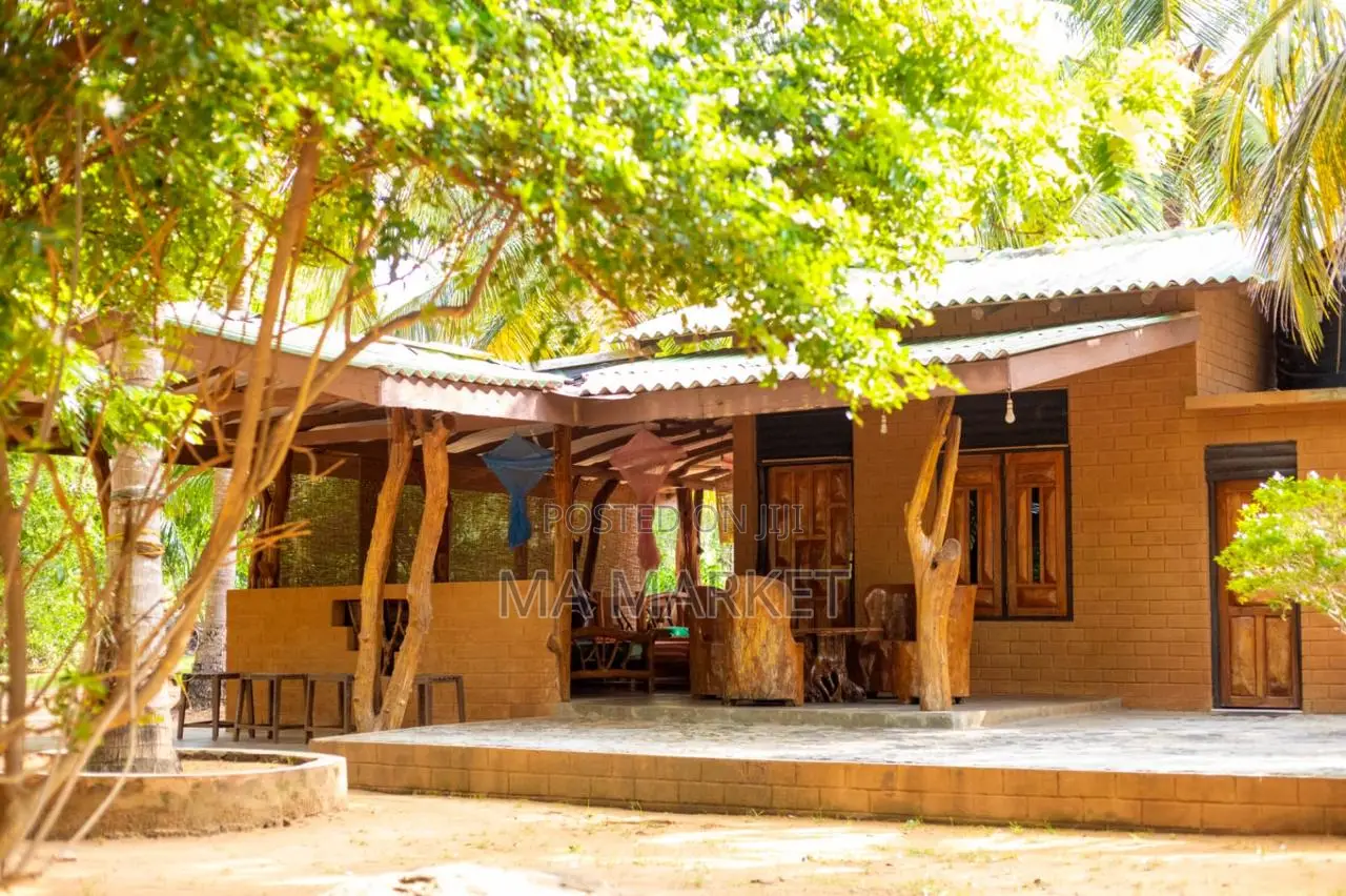 Furnished 20bdrm Villa in Echo Villa, Tissamaharama for rent