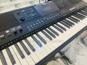 Yamaha PSR-E463 Keyboard for Sale