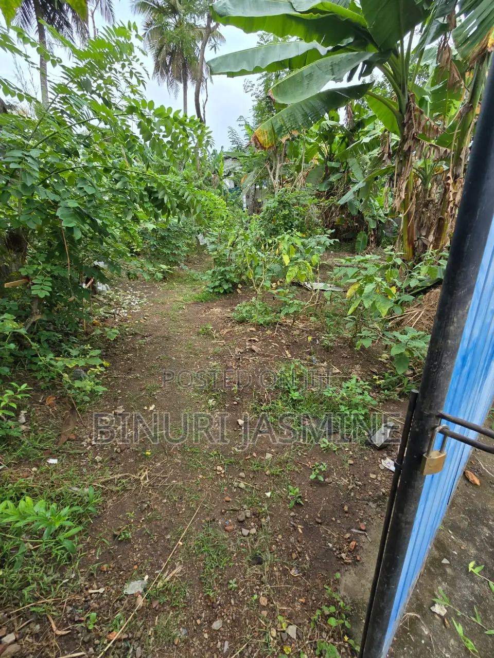 Near Athurugiriya Highway Entrance - Land for Sale