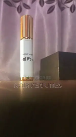 "Noiré - Red Wood" Luxury Perfume